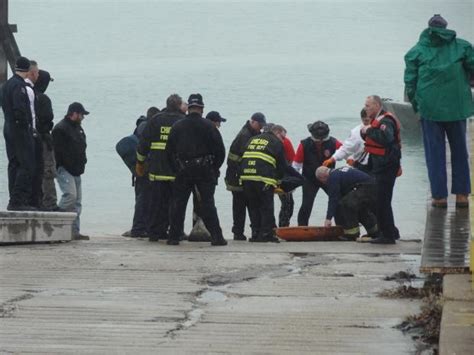 Man found dead in Lake Michigan: police